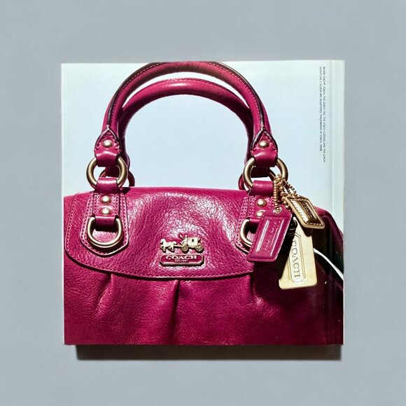 Coach 2008 Paperback Catalog (In Japanese) - Picture 2 of 4